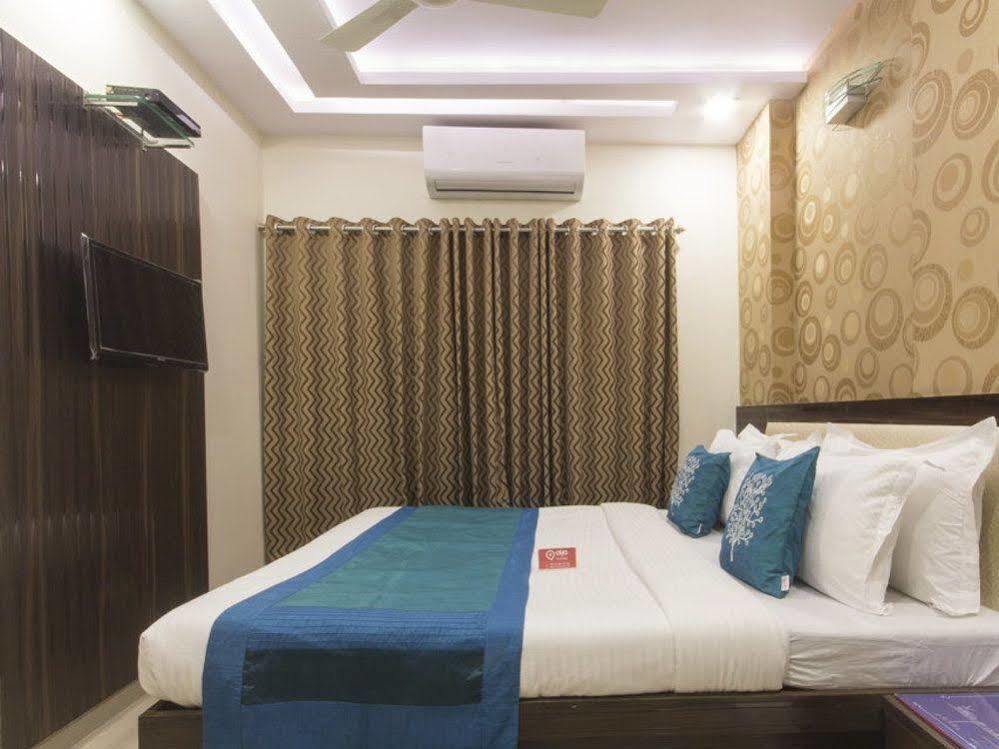 מומביי Hotel Accore Inn מראה חיצוני תמונה
