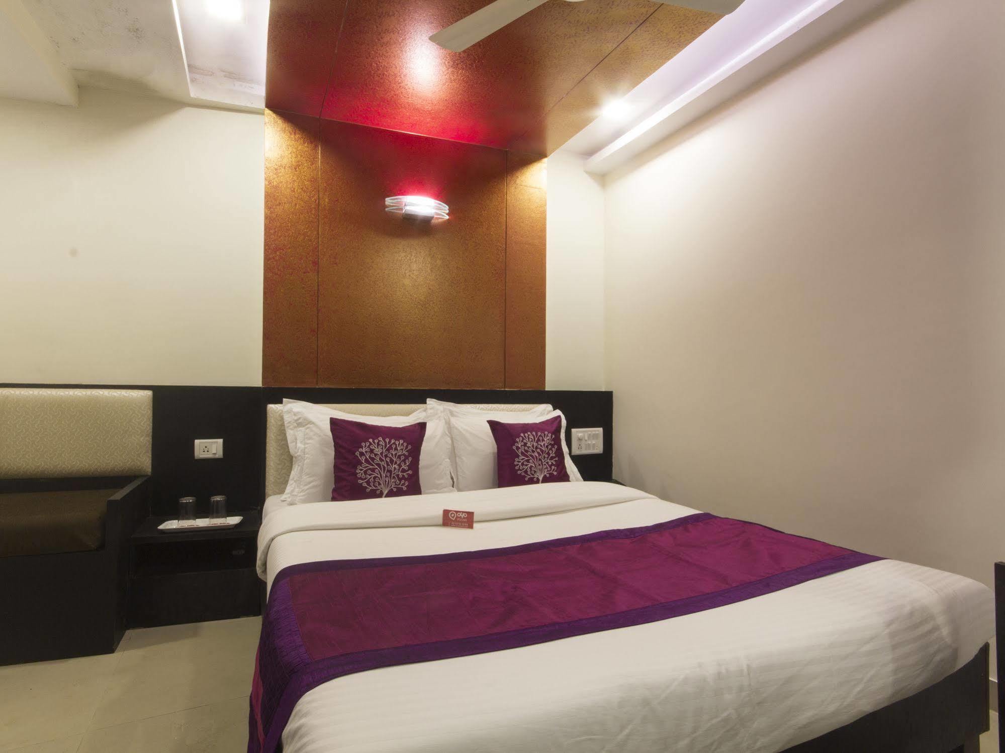 מומביי Hotel Accore Inn מראה חיצוני תמונה